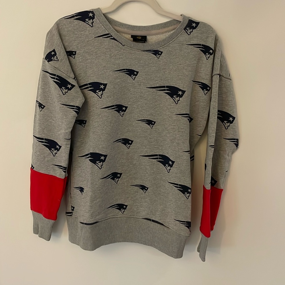 Patriots women sweatshirt